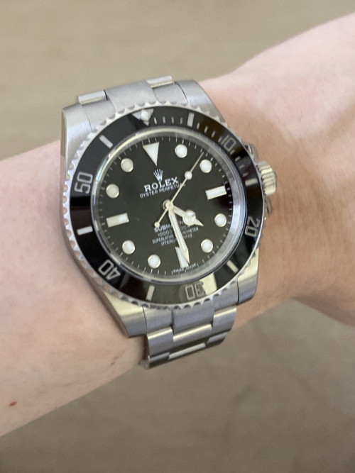 신형 서브마리너 논데이트 검판 41mm 124060.jpg