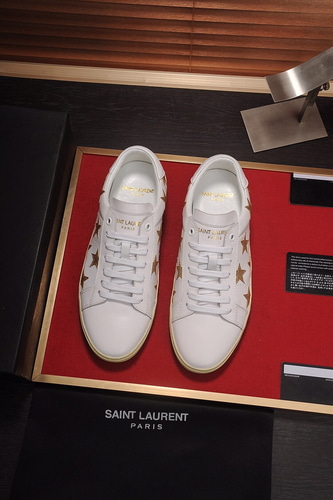 SAINT LAURENT 생로랑 스타패치 스니커즈