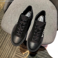 LOUIS VUITTON 루이비통 빅로고 스니커즈