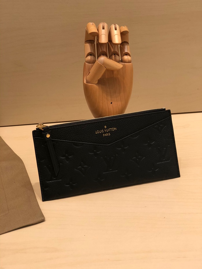 LOUIS VUITTON 루이비통 레더 장지갑 M68712 LOUW0400
