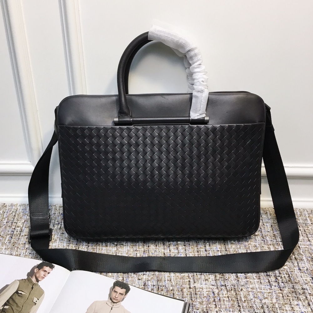 BOTTEGA VENETA 보테가베네타 남성용 서류가방