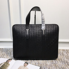 BOTTEGA VENETA 보테가베네타 남성용 서류가방