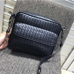 BOTTEGA VENETA 보테가베네타 메신저백 3588