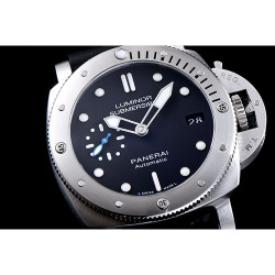 PANERAI 파네라이 루미노르 섭머저블 PAM00682