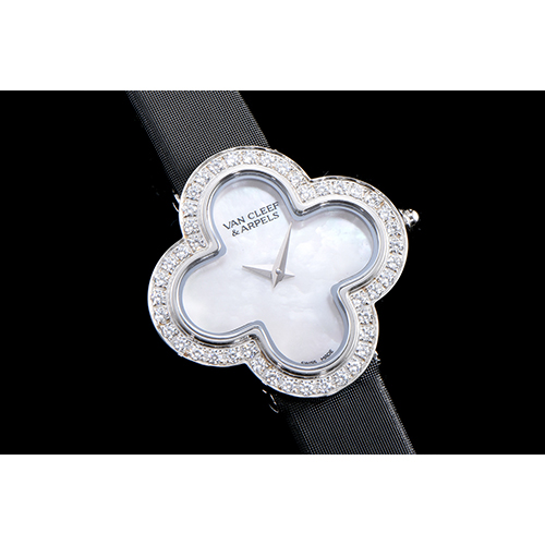 VAN CLEEF & ARPELS 반클리프 알함브라 미디움-5 VCARF52700