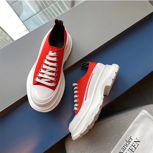 ALEXANDER MCQUEEN 알렉산더맥퀸 트레드슬릭 N0143-1