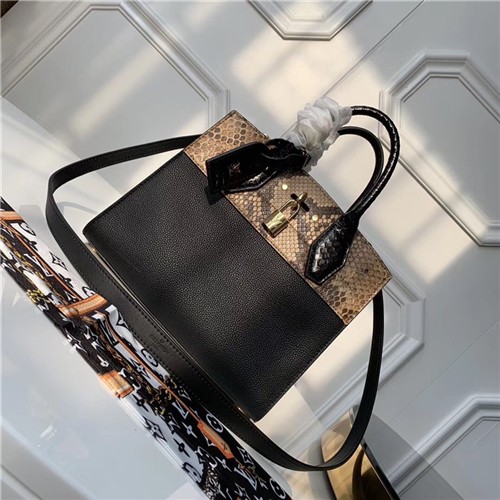 LOUIS VUITTON 루이비통 시티 스티머 미듐LOUIS VUITTON N95975 신상