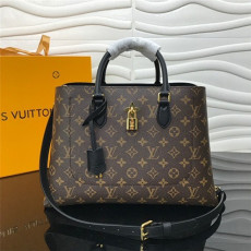 LOUIS VUITTON 루이비통 플라워토트 M43553 신상