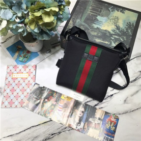 GUCCI 구찌 남성용 숄더백  471454