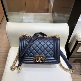 CHANEL 샤넬 보이백 AS35588