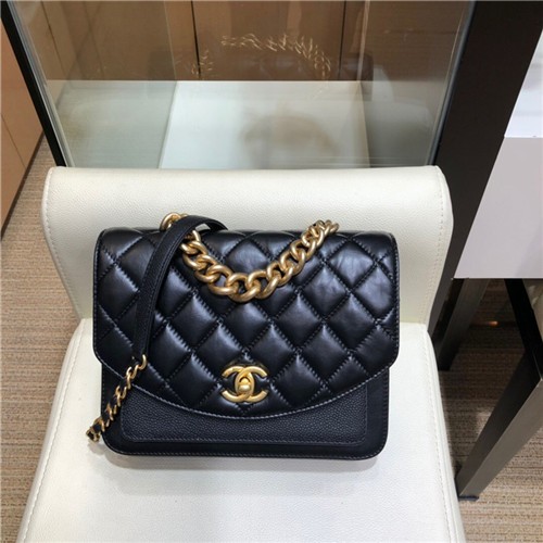 CHANEL 샤넬 미듐 플랩백 A0785