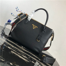 PRADA 프라다 토트&숄더백 1BA157