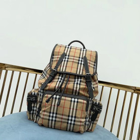 BURBERRY 버버리 빈티지 체크 백팩 라지 B10523-1