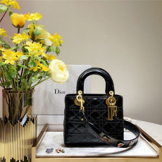 DIOR 디올 레이디 M0532