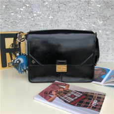 FENDI 펜디 KAN U  숄더백 F9991-1