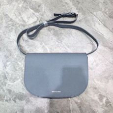 BALENCIAGA 발렌시아가 빌데이 크로스백 24CM B310006