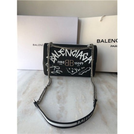 BALENCIAGA 발렌시아가 락 라운드 숄더백 B70990-1