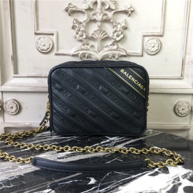 BALENCIAGA 발렌시아가 블랑켓 리포터 크로스백 B2011-1 신상