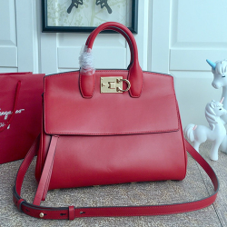 FERRAGAMO 페레가모 토트&숄더백 21H159-1 2020/신상