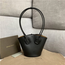 BOTTEGA VENETA 보테가베네타 바스켓 미니 토트백 87105-5