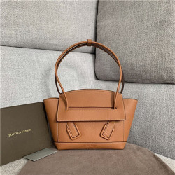 BOTTEGA VENETA 보테가베네타 아르코 580725-2 신상