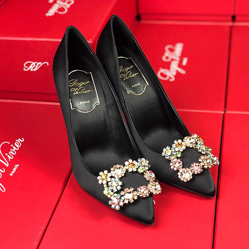 ROGER VIVIER 로저비비에 신상 힐&플랫슈즈 (220,250사이즈 주문제작)