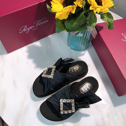 ROGER VIVIER 로저비비에 슬리퍼 봄신상