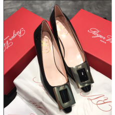 ROGER VIVIER 로저비비에 구두 (굽높이4.5CM) 신상