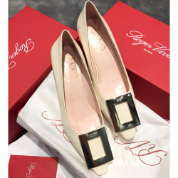 ROGER VIVIER 로저비비에 구두 (굽높이4.5CM) 신상