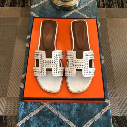 HERMES 에르메스 슬리퍼 봄신상