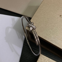 CHAUMET 쇼메 팔찌 M6112 2020/신상 (정품과 비교가능한 퀄리티 )