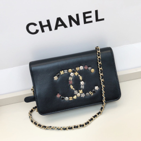 CHANEL 샤넬 WOC 19CM AS35822 2020/신상