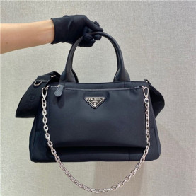 PRADA 프라다 삼각로고 나일론 토트백 1BG364