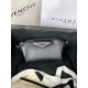 GIVENCHY 지방시 미니 안티고나백 G100555