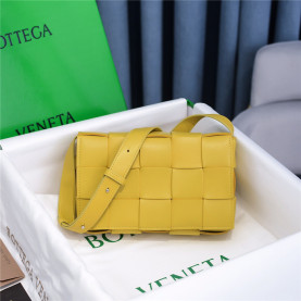 BOTTEGA VENETA 보테가베네타 카세트백 미듐 B8199 6COLOR