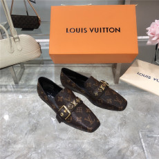 LOUIS VUITTON  루이비통 여성용 단화 L62101 3COLOR