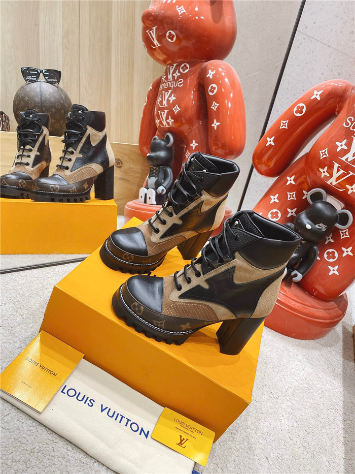 LOUIS VUITTON  루이비통 여성용 부츠 (굽높이9CM) L23780 2COLOR