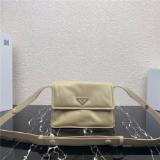 PRADA  프라다 스몰 패딩 리나일론 숄더백 1BD313 3COLOR