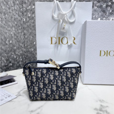 DIOR 디올 트래블 노마드 파우치 S5553