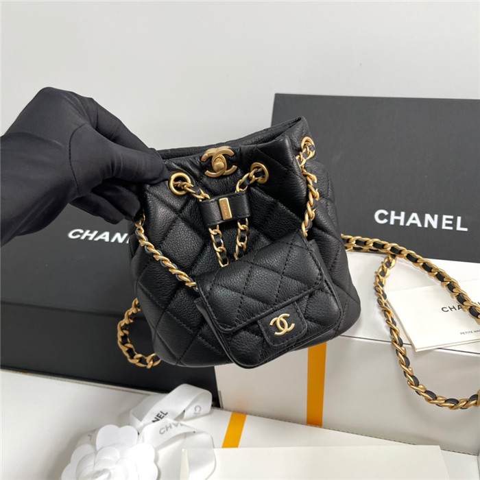 CHANEL 샤넬 백참 버킷 스몰 백팩 AS3947