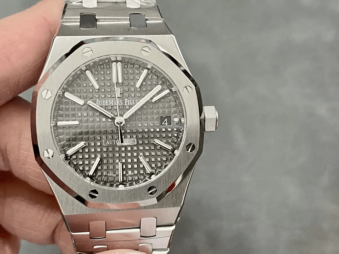 AUDEMARS PIGUET 오데마피게 로얄오크 그레이 37mm 15450