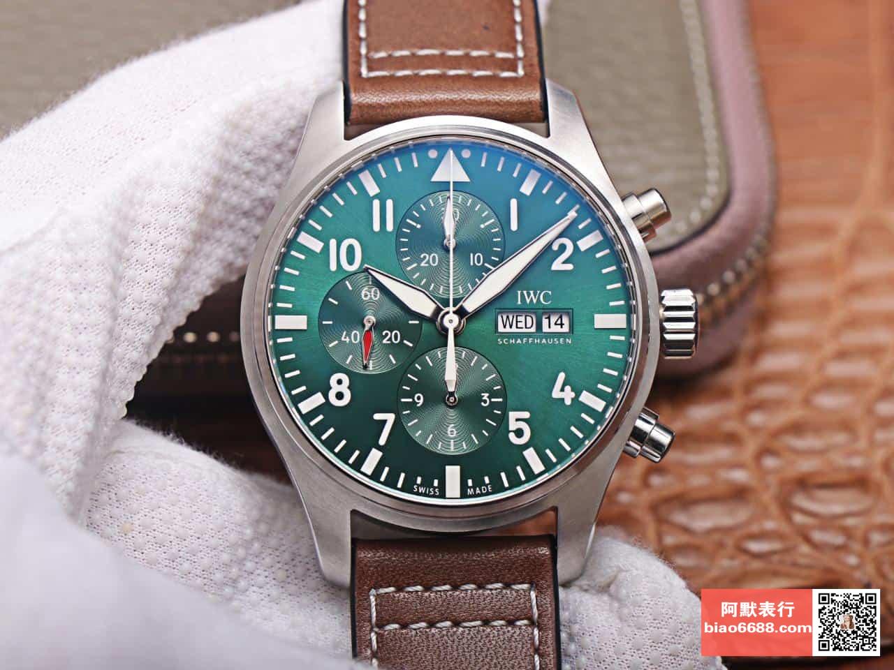 IWC 아이더블유씨 파일럿 더블크로노그래프 레이싱 그린다이얼