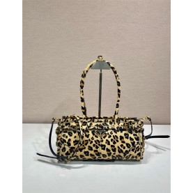 PRADA 프라다 시그니처 미디엄 숄더백 1BA426 