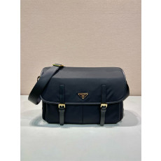 PRADA 프라다 라지 가죽 숄더백 1BD369