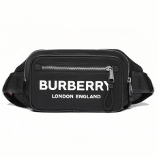 BURBERRY 버버리 프린트 나일론 범백 80146031