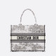 DIOR 디올 북 토트백 미듐 M1296