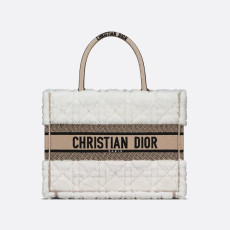 DIOR 디올 북 토트백 미듐 M1296