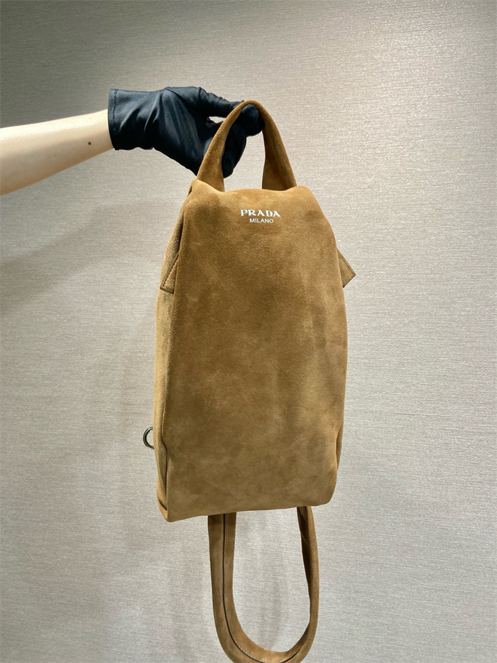 PRADA 프라다 스웨이드 백팩 2VZ114