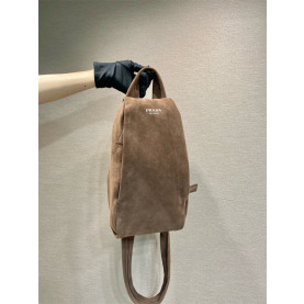 PRADA 프라다 스웨이드 백팩 2VZ114