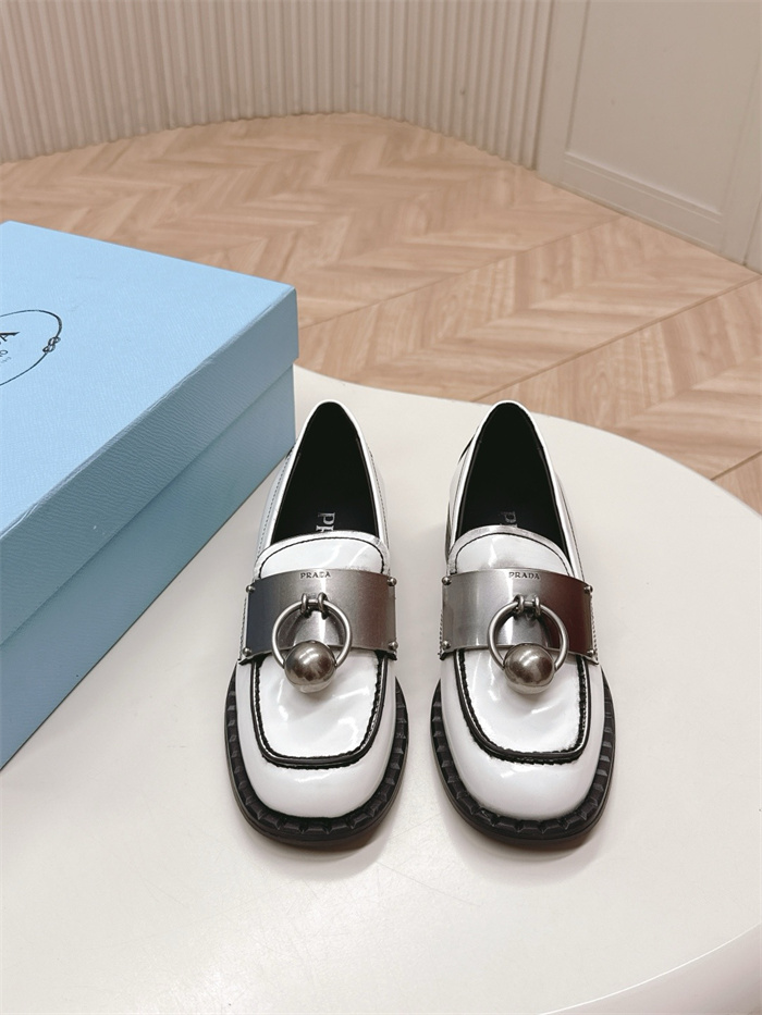 PRADA 프라다 여성용 로퍼 P56533 2COLOR